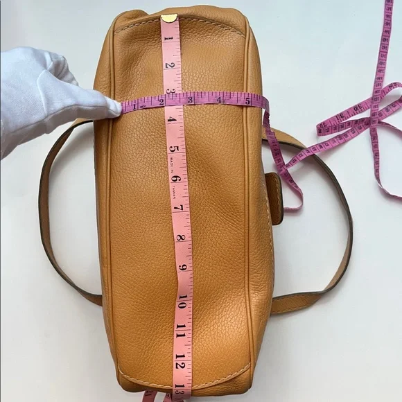 Auth. Vintage Tod’s Vachetta (Tan) Pebble Leather Shoulder/Handbag